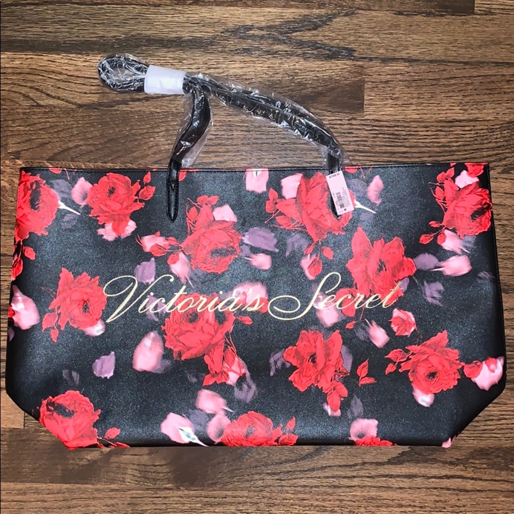 Victoria’s Secret tote bag